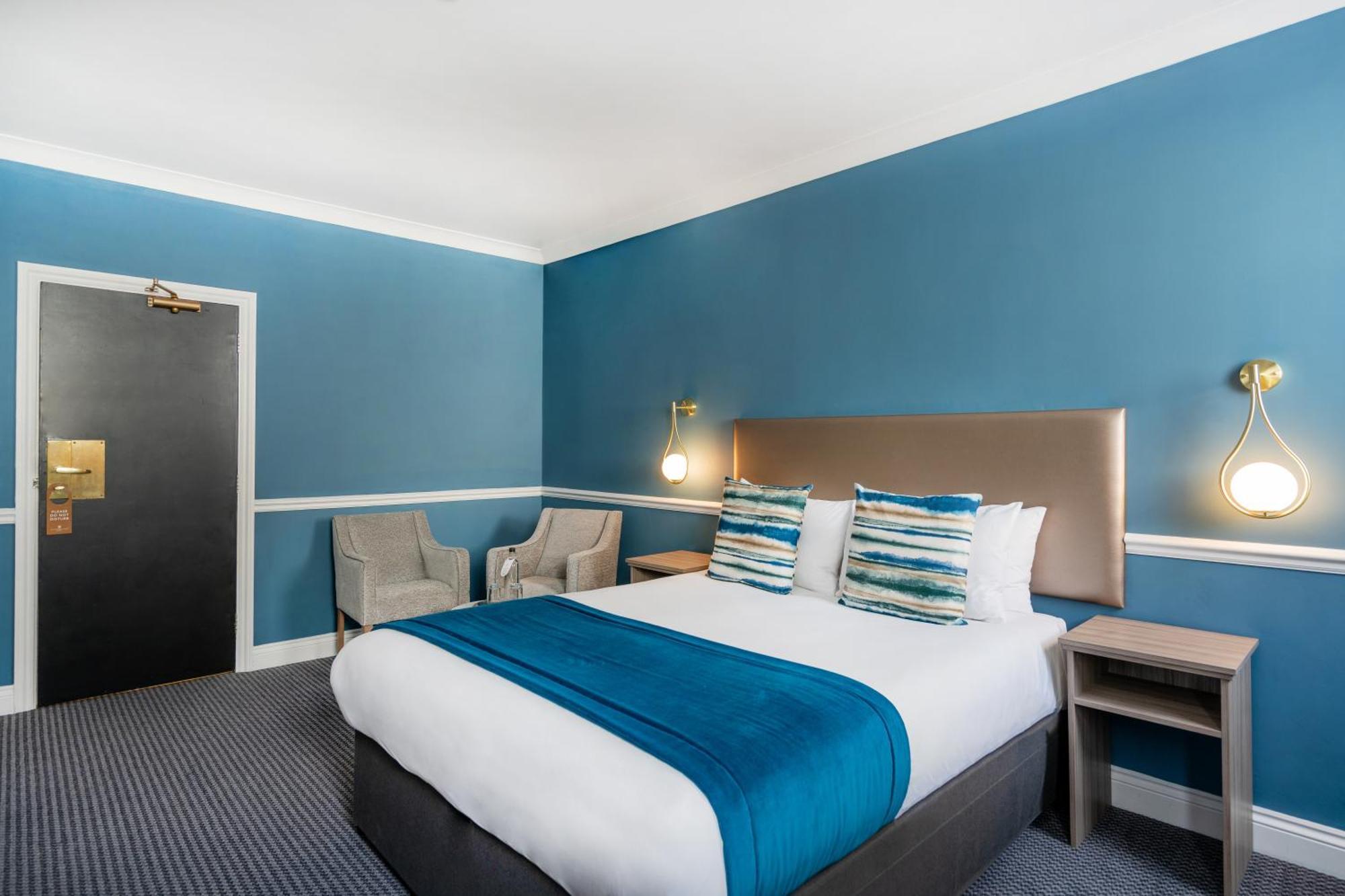 Hotel Court London