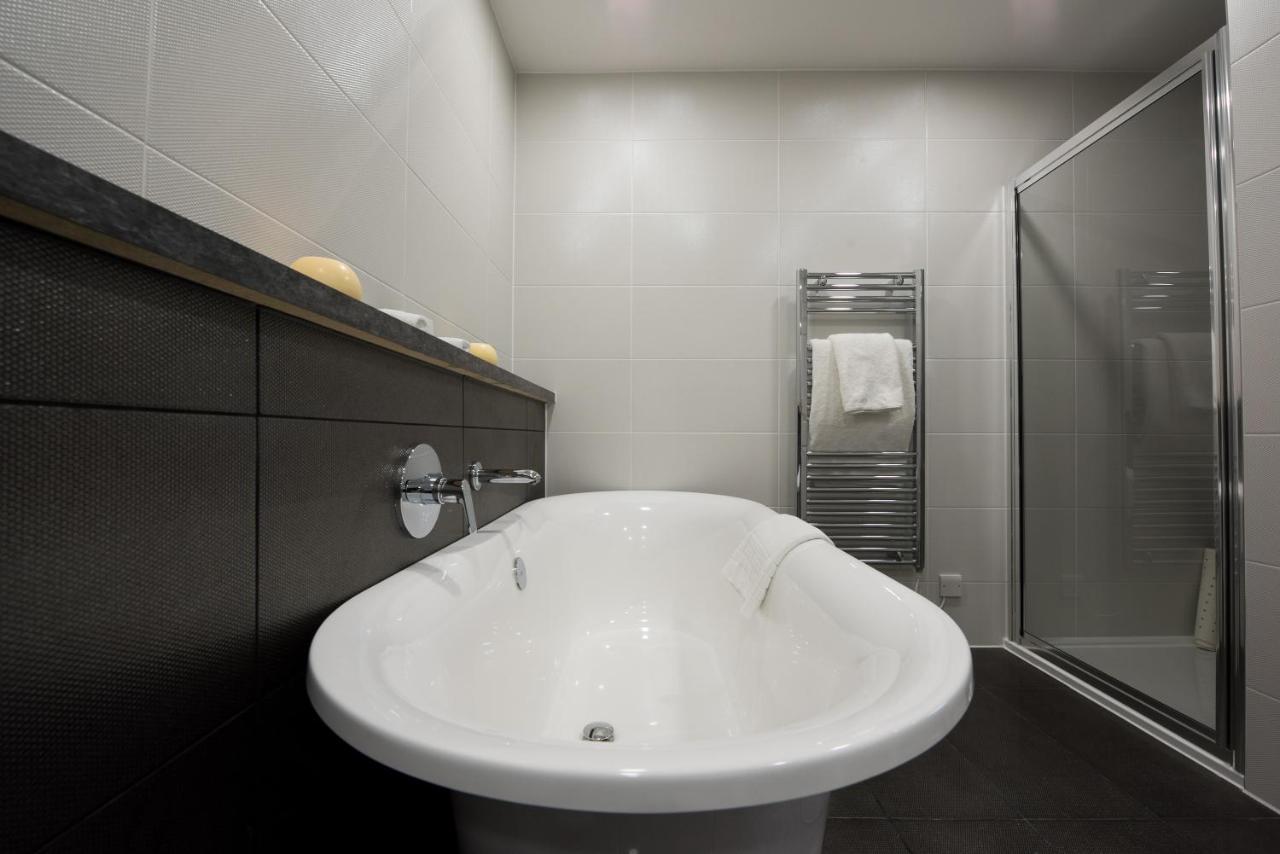 Hotel Court London