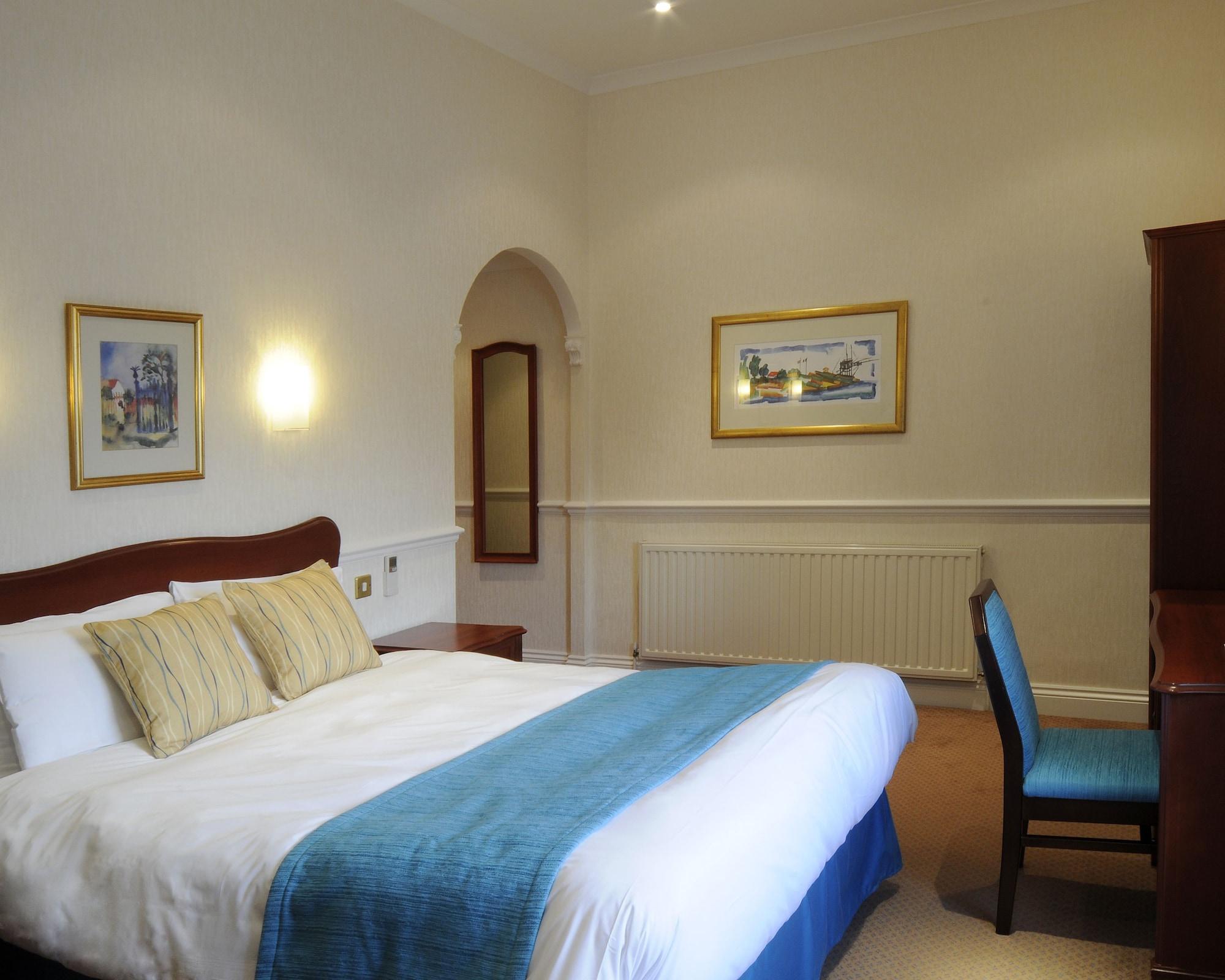 Court London Hotel