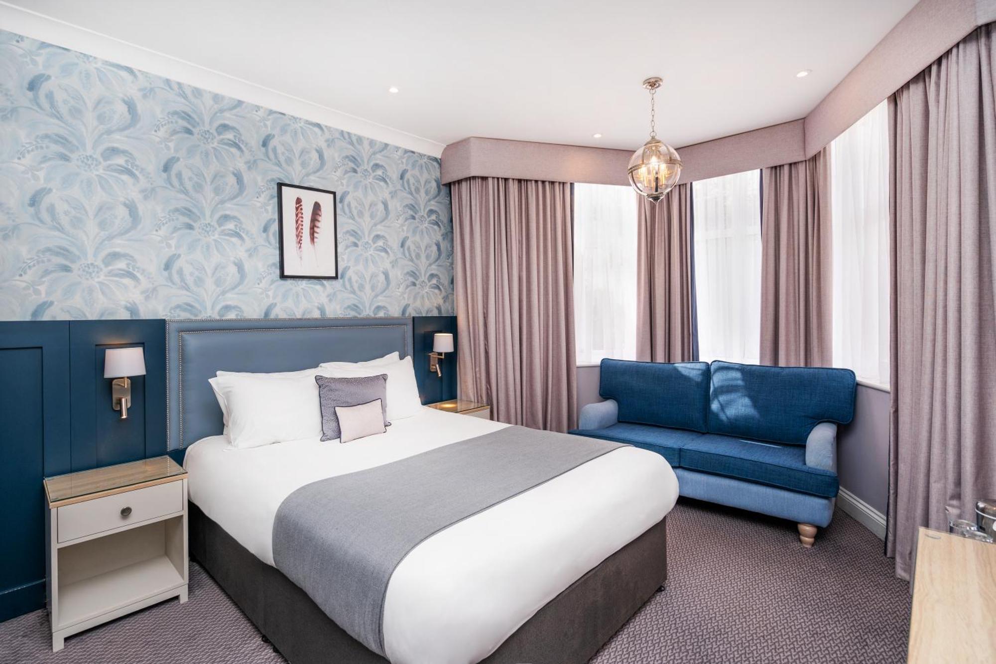 Court London Hotel