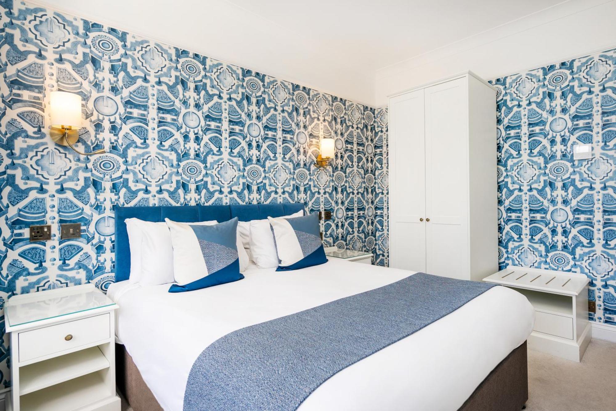 Hotel Court London